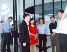 广东省工业和信息化局莅临千亿官方端网站登录入口-千亿(中国)调研制造业创新中心建设情况